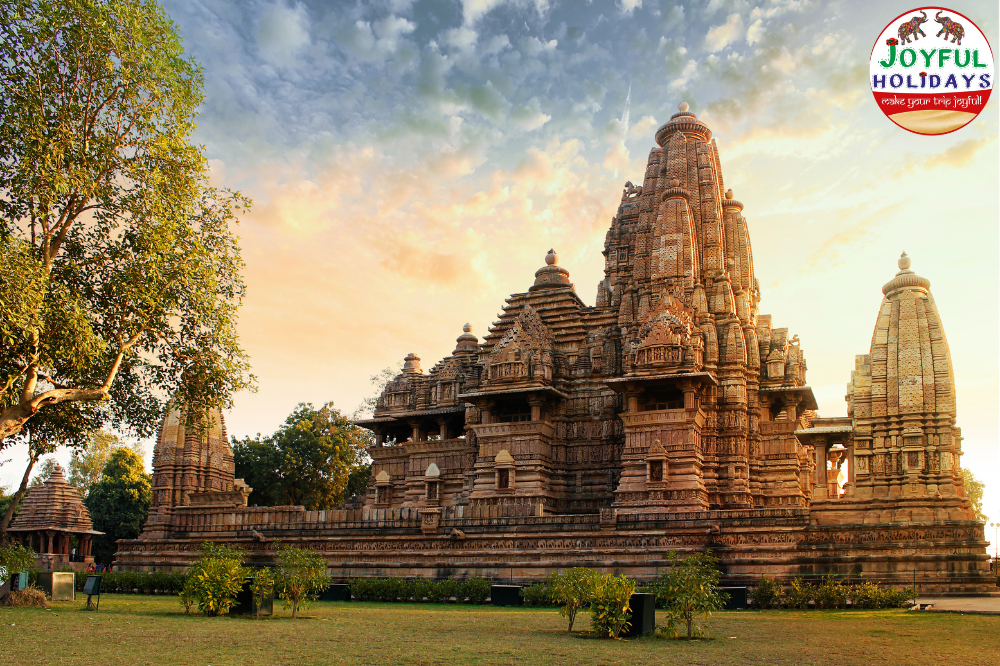 Golden Triangle Tour with Orchha Khajuraho